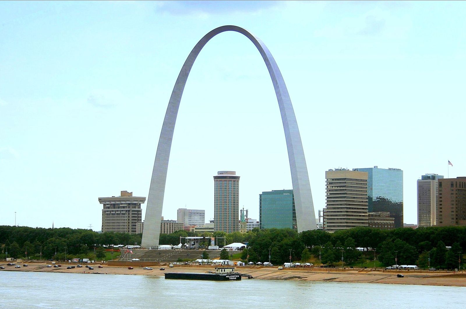 The Gateway Arch and downtown St. Louis skyline seen across the Mississippi River